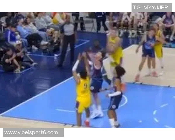 布朗尼左手变向转身后仰压哨命中展现丝滑小连招绝技