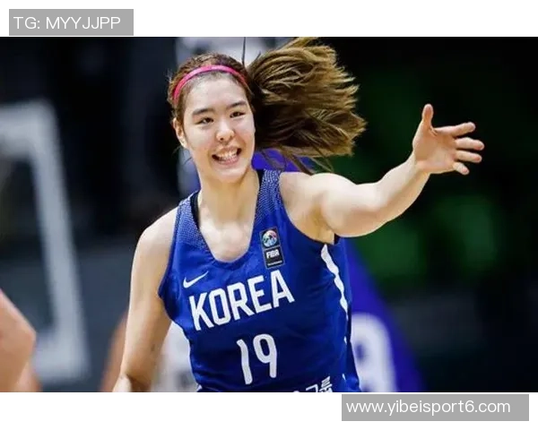 克雷桑身穿巴西9号球衣现场助威激情对决韩国队