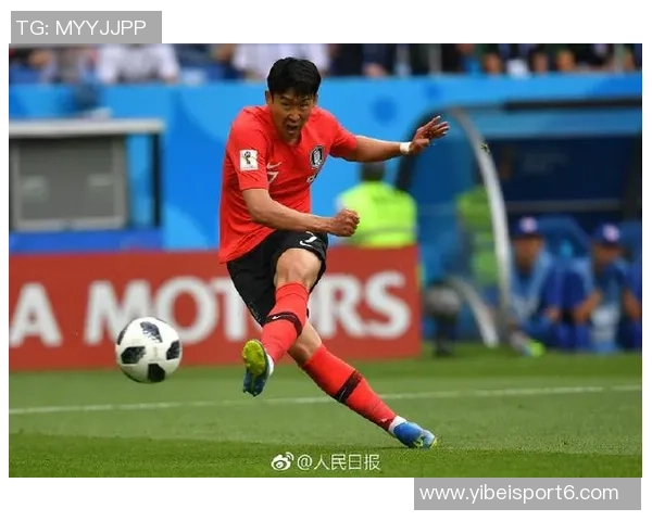 李刚仁手球送点球机会布雷斯特点球滑倒错失良机