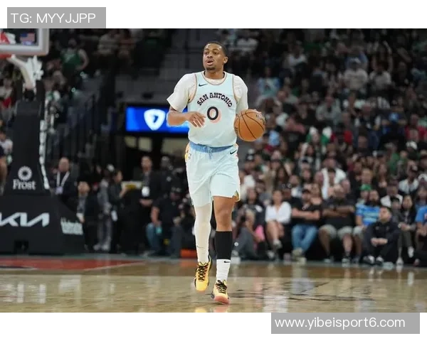 凯尔登约翰逊高效表现助力球队贡献14分6篮板2助攻展现实力