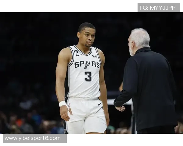 凯尔登强调团队合作的重要性热手球员将获得更多投篮机会